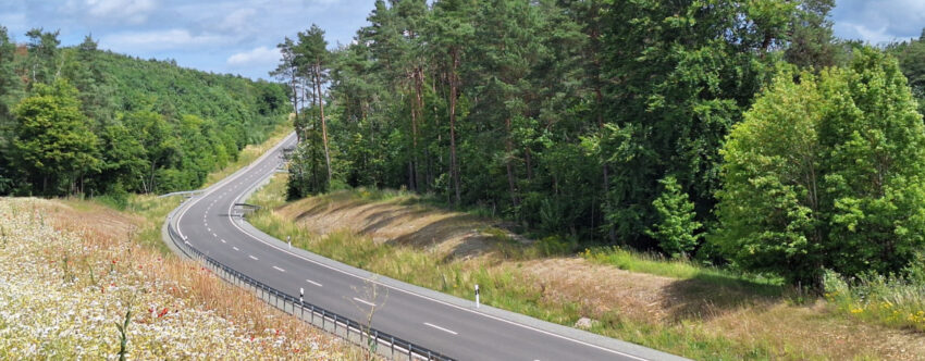 Ausbau der St 2292 nördlich von Frickenhausen in der bayerischen Rhön